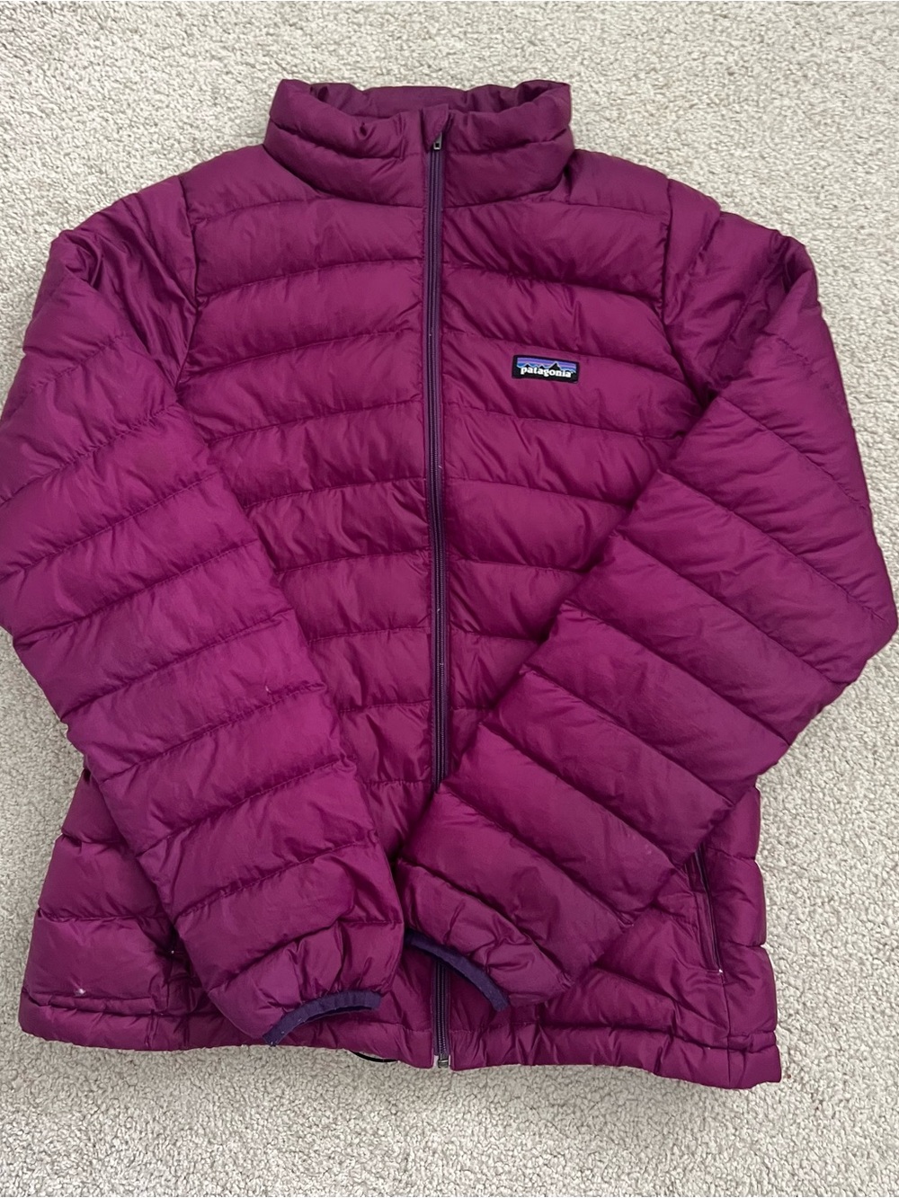 Patagonia Down Puffer Jacket in Deep Berry.  Girls 16-18